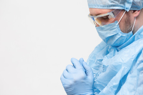 UQ COVID-19 vaccine dropped after false positive HIV results