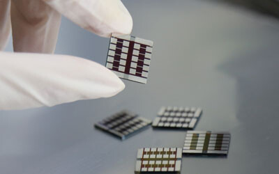 Chili compound peps up solar panels