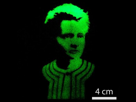Researchers &#39;paint&#39; Marie Curie in a semiconductor layer