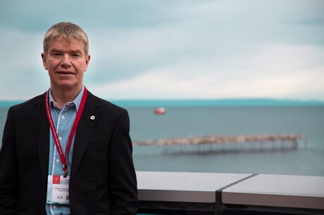 Aus Antarctic researcher receives prestigious award