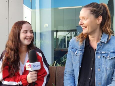 Qld dietitian helps teen face food fears