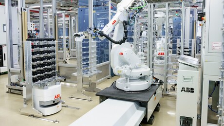 Mobile robots to revolutionise manufacturing Mobile robots to revolutionise manufacturing