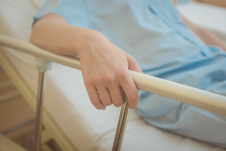 High mishap rate reported for moving patients High mishap rate reported for moving patients