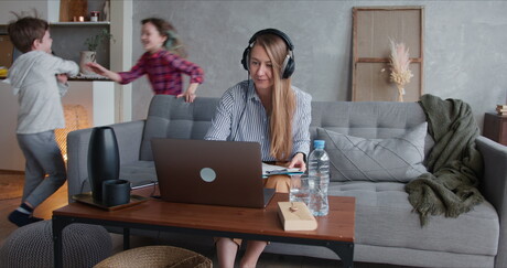 Australians frustrated with remote work tools