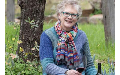Wine veteran honoured by industry group