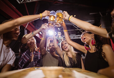 Beverage trends: no- and low- outperform full-alcohol drinks Beverage trends: no- and low- outperform full-alcohol drinks