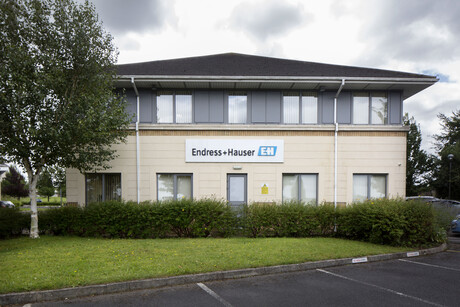 Endress+Hauser reinforces its logistics network