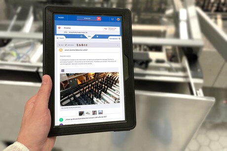 A self-learning assistance system for the manufacturing industry