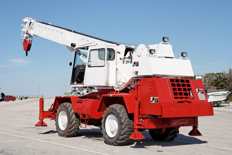 Safety alert issued after worker killed by hydraulic hook lift system Safety alert issued after worker killed by hydraulic hook lift system