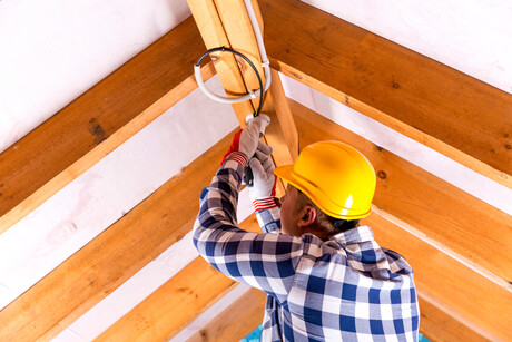 Electrical risks in ceiling spaces prompt warning Electrical risks in ceiling spaces prompt warning