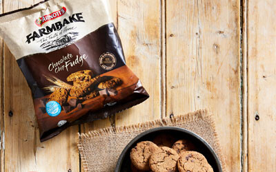 Arnott&#39;s commits to recyclable packaging