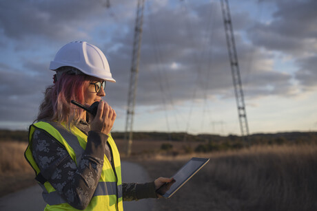 Scholarship to propel next gen of female electrical engineers