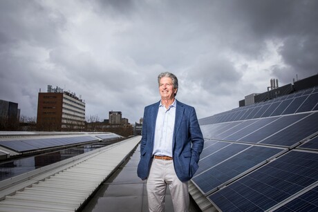 UNSW Sydney solar pioneer wins prestigious prize