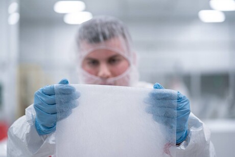 Digital twin optimises production of nonwoven masks