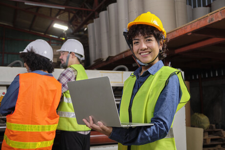 Engineers Australia releases migrant engineering employment guide