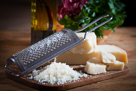 Detecting food fraud in 45 minutes or less Detecting food fraud in 45 minutes or less