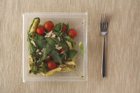Keeping it fresh with a top-sealed tray format Keeping it fresh with a top-sealed tray format