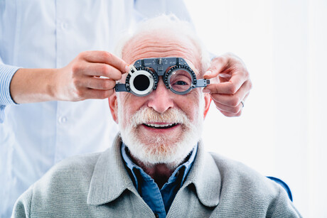 What do vision issues have to do with dementia?
