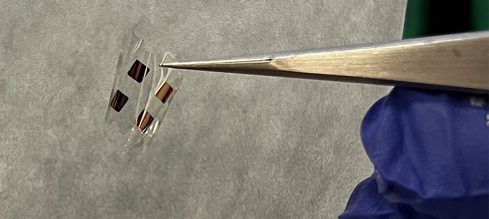 Making batteries work without external pressure