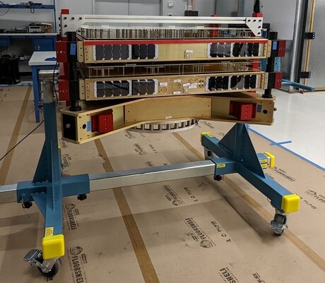 Lynk demonstrates two-way voice calls by satellite