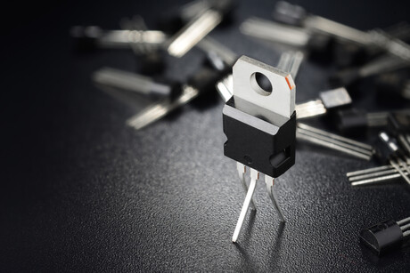 Residue-free field-effect transistors enhance silicon tech