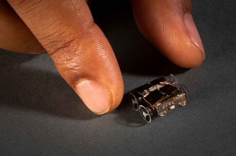 Tiny, self-driving robot powered by light, radio waves