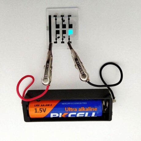 Scientists light up novel blue OLED with an AA battery Scientists light up novel blue OLED with an AA battery