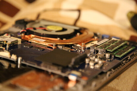 Cooling methods for electronic equipment Cooling methods for electronic equipment