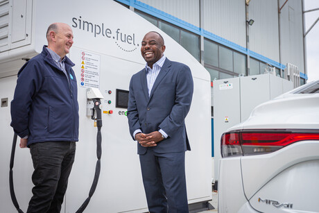 CSIRO and Swinburne launch renewable hydrogen refuelling station CSIRO and Swinburne launch renewable hydrogen refuelling station