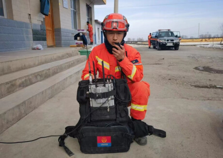 Emergency comms vital to Gansu earthquake rescue efforts Emergency comms vital to Gansu earthquake rescue efforts