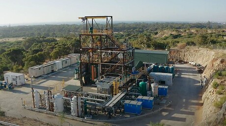 Hazer achieves first hydrogen and graphite at commercial demonstration plant Hazer achieves first hydrogen and graphite at commercial demonstration plant