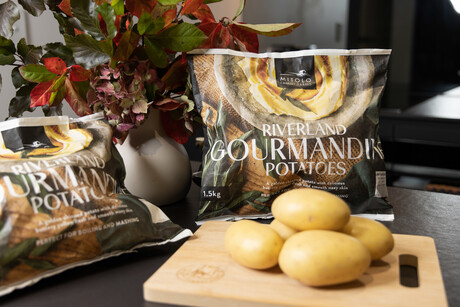 Paper packaging for potatoes bags an APPMA award