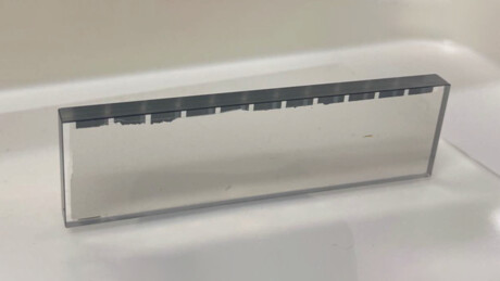 Flexibly shaped mirror improves X-ray microscopes Flexibly shaped mirror improves X-ray microscopes