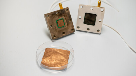 Waste CO2 transformed into high-value chemicals