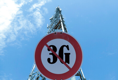 Senate committee recommends delaying 3G shutdown Senate committee recommends delaying 3G shutdown
