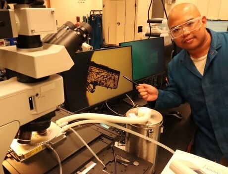 Taking the temperature of nanoscale objects