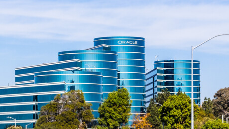 Oracle database services available on AWS, Google Cloud