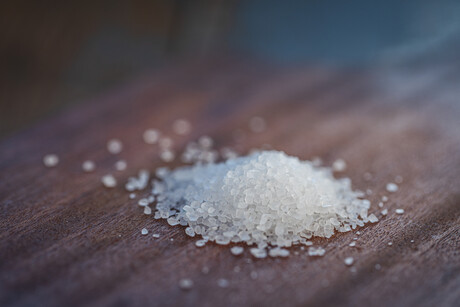 Packaged foods: strict salt targets could prevent 40K cardiovascular events