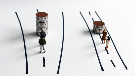 Nursing — women make up 90% of workforce, still waiting for equal pay Nursing — women make up 90% of workforce, still waiting for equal pay