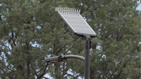 Grid-free solar streetlights light up Darlington Point Grid-free solar streetlights light up Darlington Point