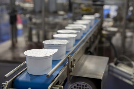 Cost-effective method for manufacturing yoghurt Cost-effective method for manufacturing yoghurt