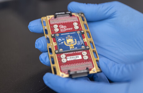 Researchers crack scalable CMOS quantum computing