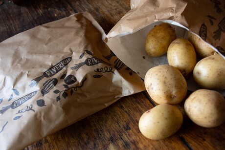 Recyclable packaging solution for root vegetables
