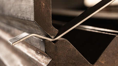 Steel-bending machine&#39;s partial degloving lands $90K fine