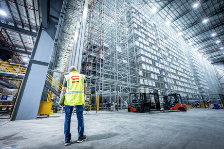 A sweet solution: Swisslog automates confectionery handling for Mondelēz A sweet solution: Swisslog automates confectionery handling for Mondelēz