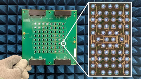 Doubling communication beams for small satellites