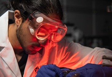 Novel method to grow ultrathin semiconductors on electronics Novel method to grow ultrathin semiconductors on electronics