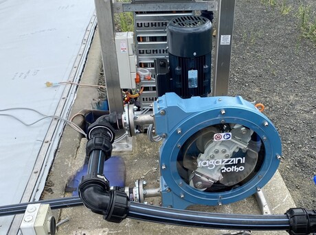 Lagoon cover dewatering solution for Gippsland Water Lagoon cover dewatering solution for Gippsland Water