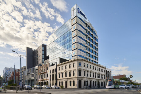 High-end heritage: expanded St Vincent&#39;s Private Hospital, Fitzroy