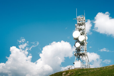 Smart Batteries and secure remote management of Communications Sites